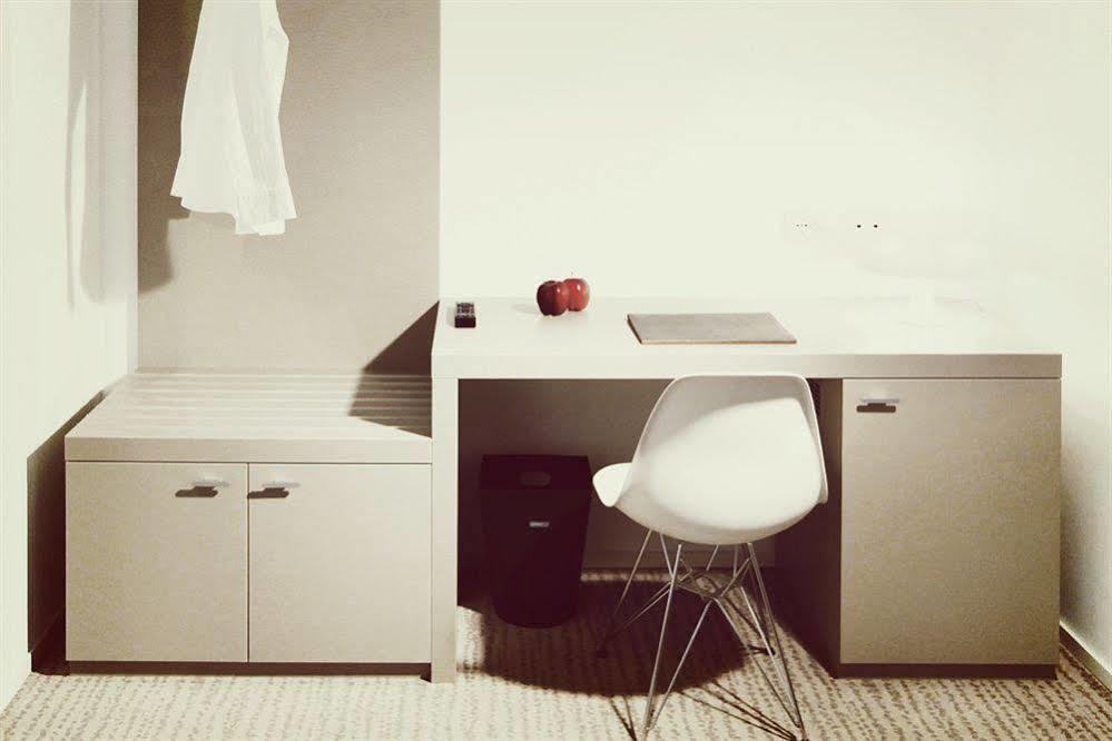 Le Hotel