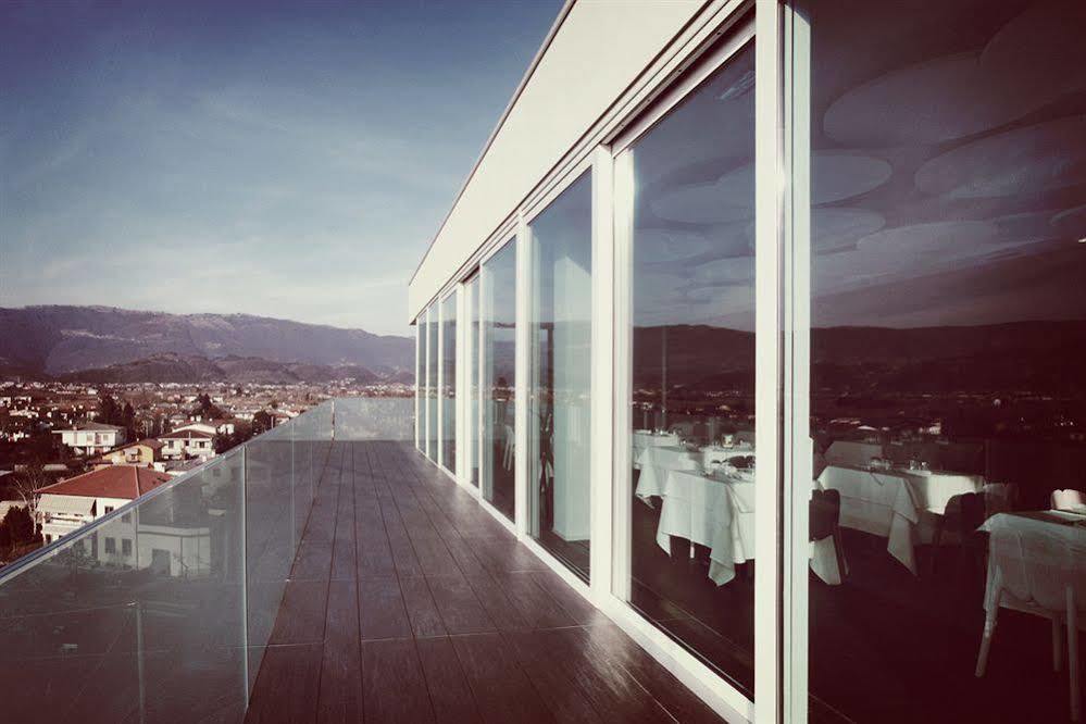 Le Hotel 4*